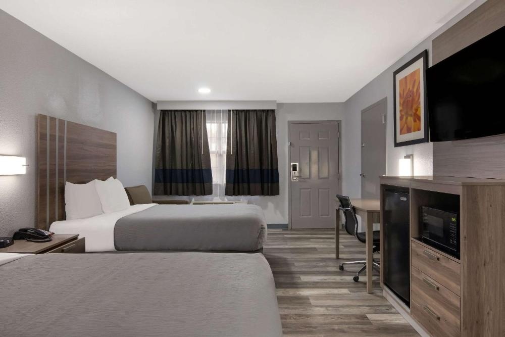 Quality Inn near Casinos and Convention Center Image 12