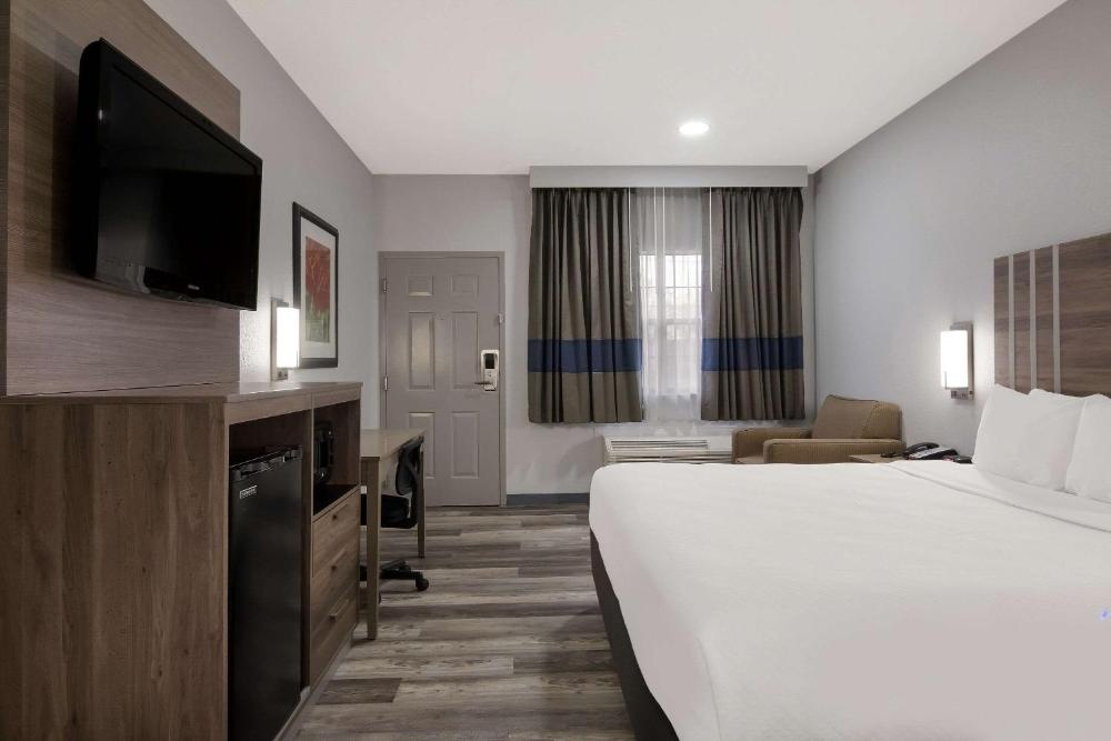 Quality Inn near Casinos and Convention Center Image 16